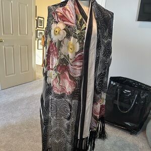 Class Roberto Cavalli Floral Black and Pink Scarf